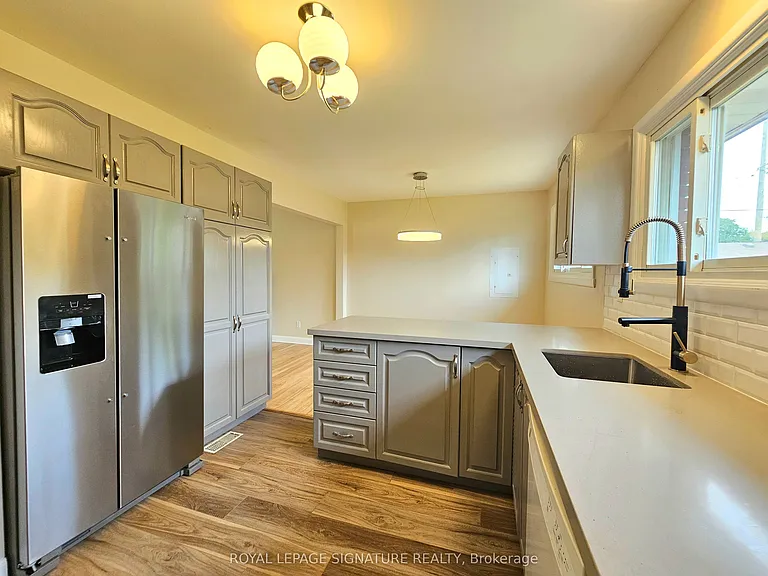 2368 Drury Ln #MAIN — Photo 2