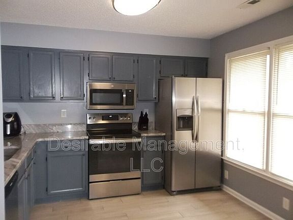2nd image of 53 Hollis Wood Dr