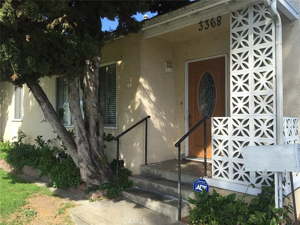 2 bed, 940 sqft, $2,900 — Photo 2