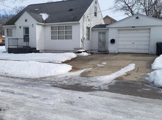 912 Evart St, Muskegon, MI 49442
