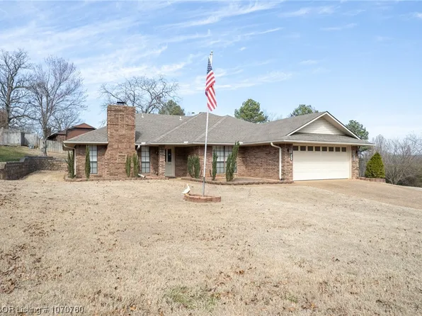 1421 Valley Forge St, Van Buren, AR 72956