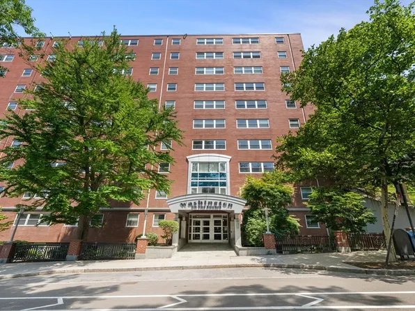 1600 Beacon St APT 512, Brookline, MA 02446