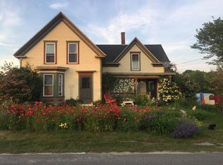 26 E Boston Rd, Vinalhaven, ME 04863