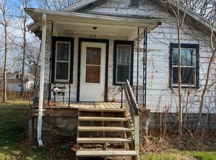 1213 McCullough St, Lansing, MI 48912