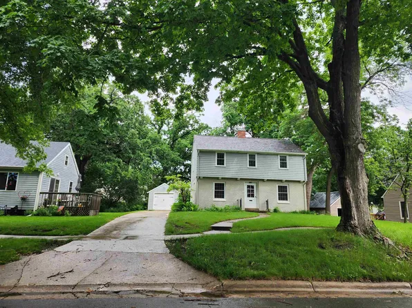 613 S Moore St, Algona, IA 50511