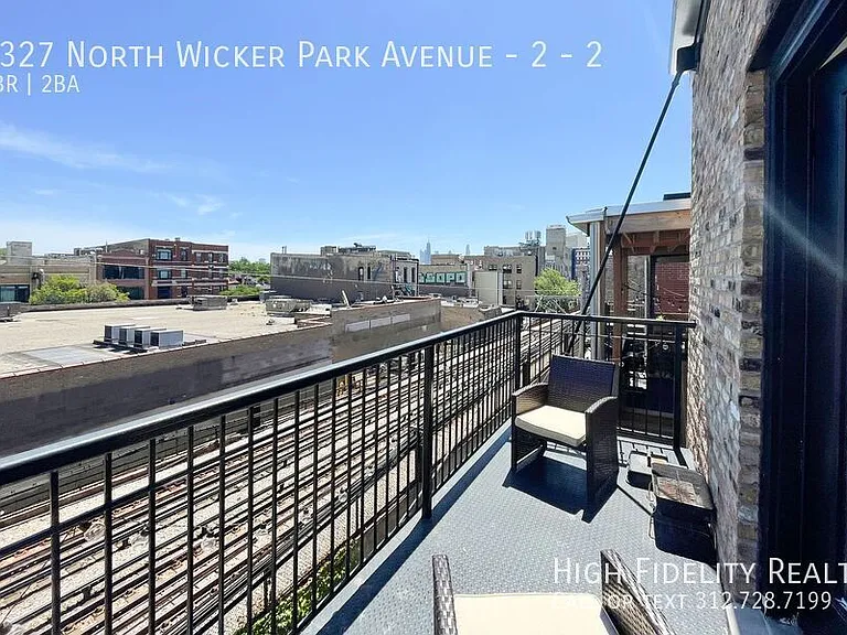 1327 N Wicker Park Ave #2 — Photo 8