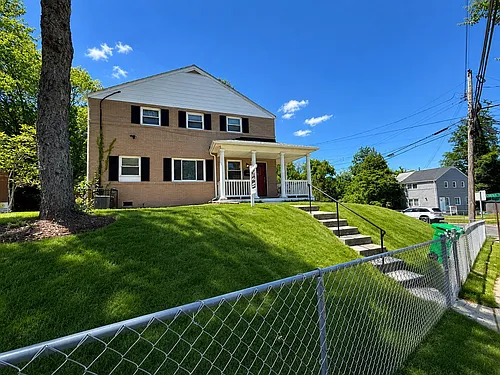 4631 Dowell Ln Photo 1