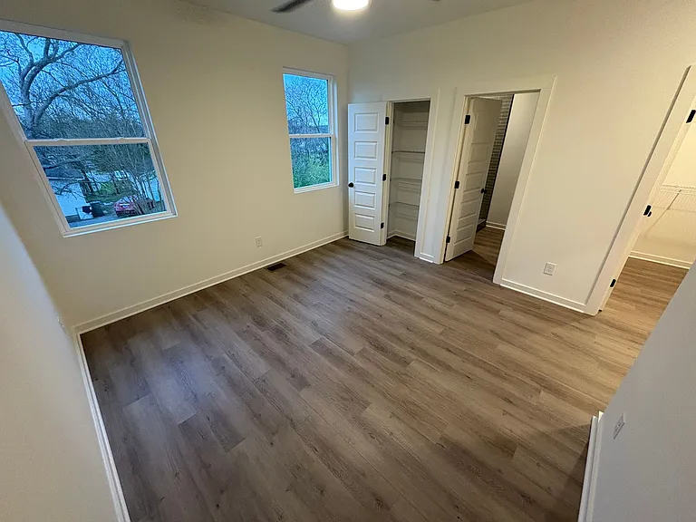 310 Cedar St — Photo 5