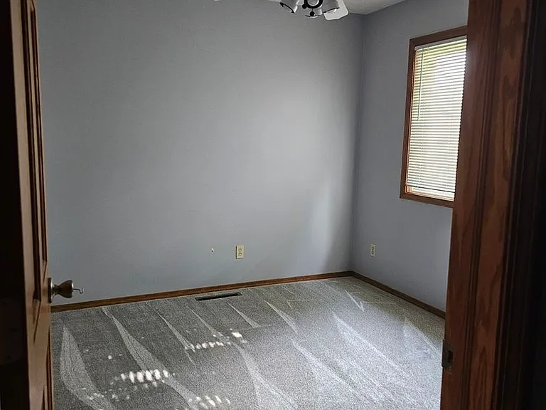 704 S Lawrence Way — Photo 11