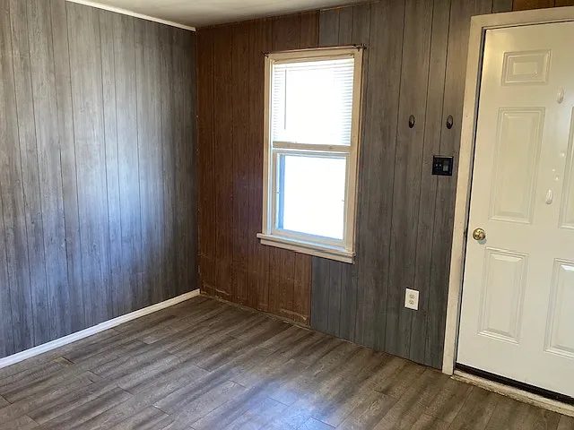 1116 E 25th St #7 — Photo 2