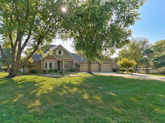 3rd image of 3436 S Horseshoe Avenue