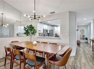 716 Landover Cir APT 201, Naples, FL 34104