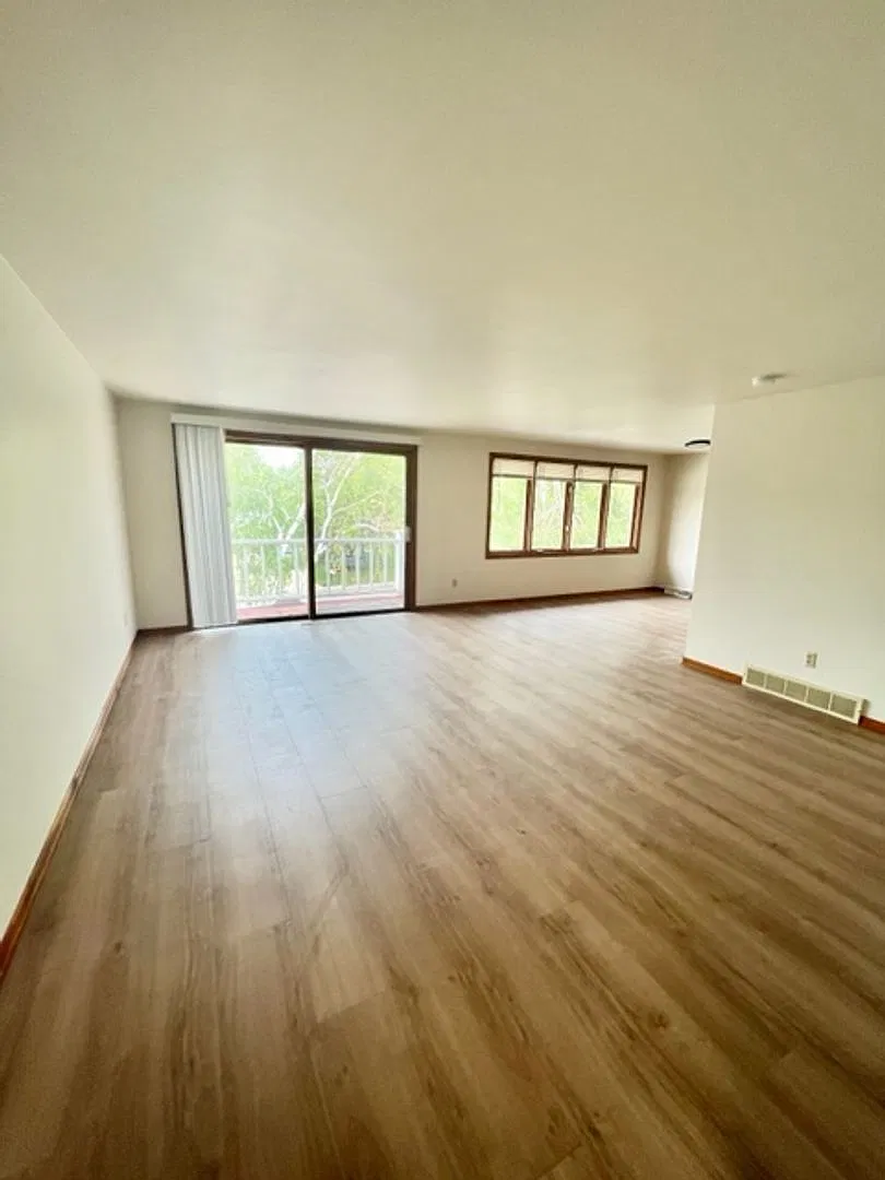 3026-3028 Albert Dr. DUPLEX — Photo 1