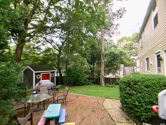 4th image of 6 Harby Dr