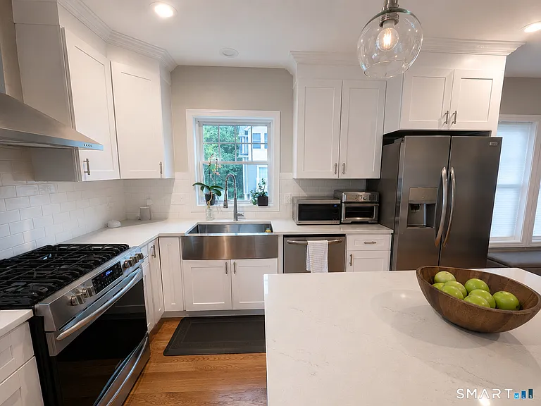 25 Naubuc Ave #5 — Photo 6