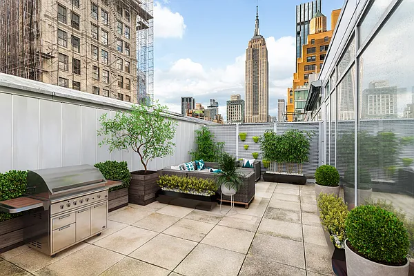 Sold by Compass | media 14