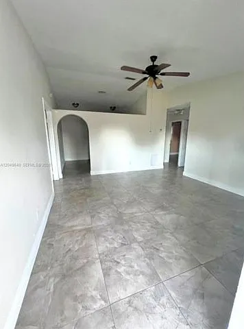 2201 Scott St — Photo 6