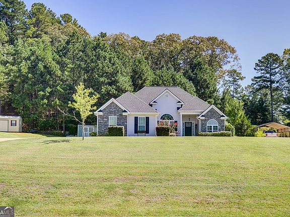 4th image of 229 John Lovelace Rd