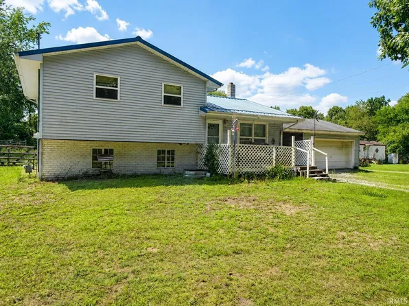 855 N 1025 E, Knox, IN 46534