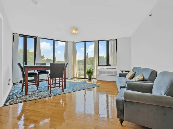 60-70 Woodhaven Blvd #4B, Elmhurst, NY 11373