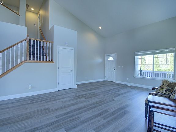 5th image of 2911 NE 186th Ct