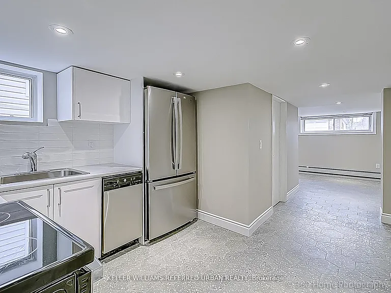 554 Caledonia Rd #BASEMENT — Photo 12