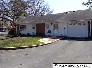 2nd image of 421 Chatham Court #B