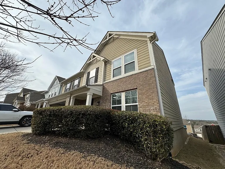 1620 Shire Village Dr — Photo 55