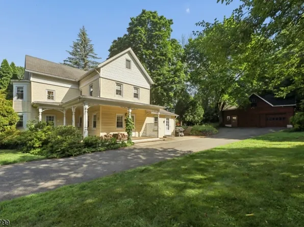 105 Harrison Ave, Roseland Boro, NJ 07068