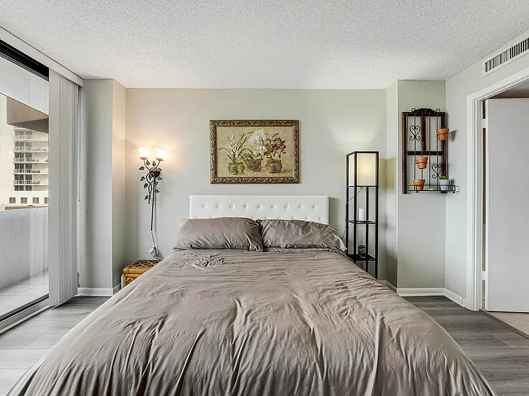 4200 N Ocean Dr #2-306 — Photo 17