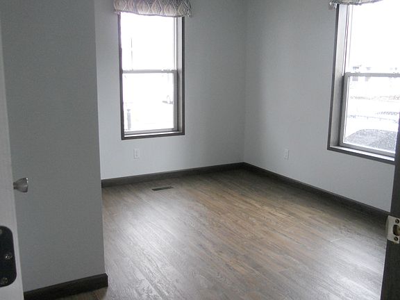 3rd image of 5975 NE Berwick Dr #D118