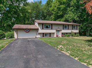 5660 Meister Rd, Mentor, OH 44060