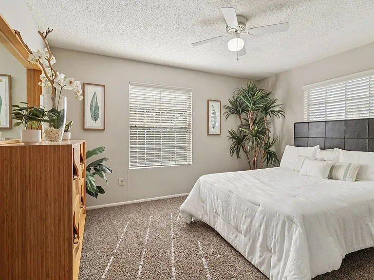 Rock Canyon Apartments — Photo 18