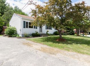 24 Kevin St, Lewiston, ME 04240