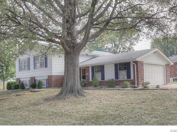3rd image of 2608 Wessex Dr