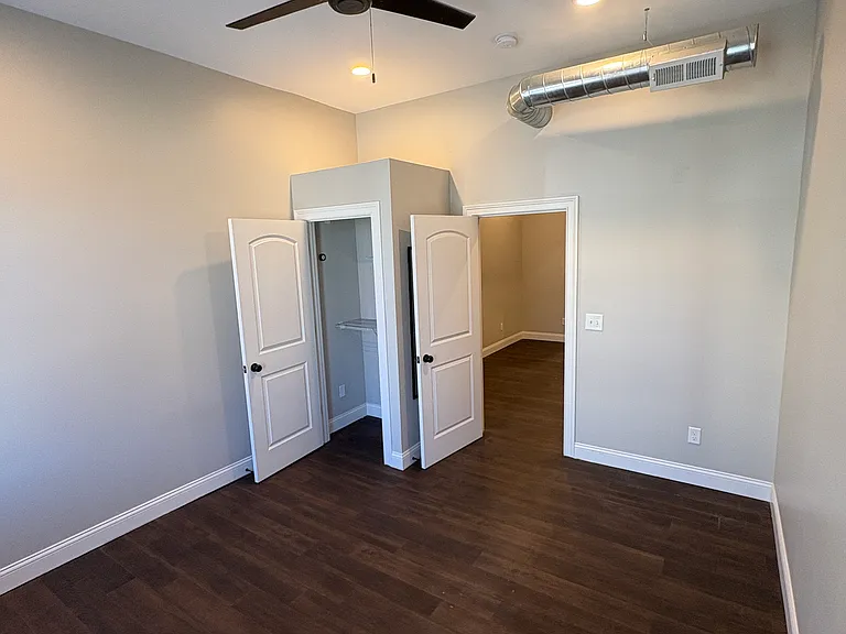 117 S Main St #2E — Photo 4