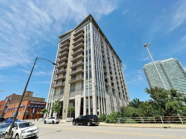 740 W Fulton St APT 502, Chicago, IL 60661