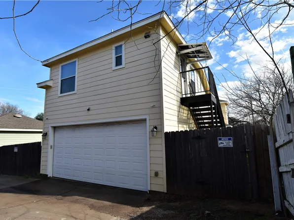 1306 Walnut Ave #B, Austin, TX 78702