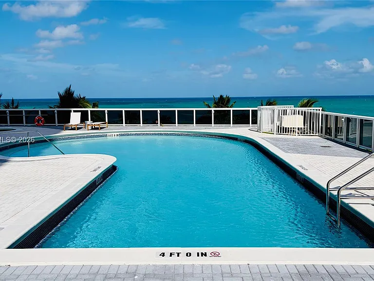6301 Collins Ave #2203 — Photo 18