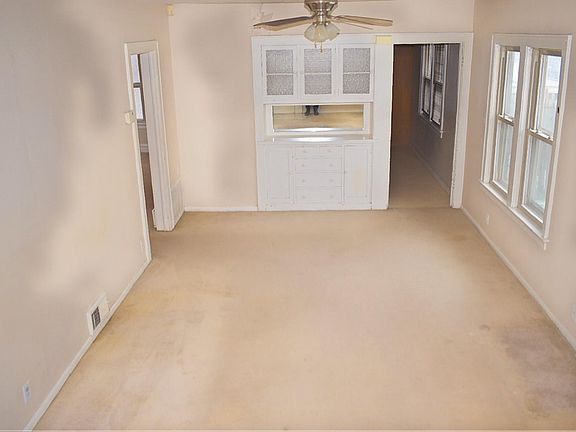 5th image of 3650 Aldrich Ave N
