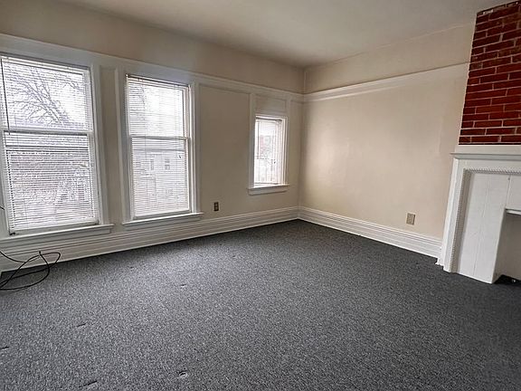 3rd image of 230 W 8th St #3E-3