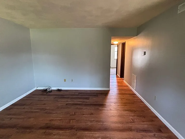 5904 Gateway Industrial Dr — Photo 4