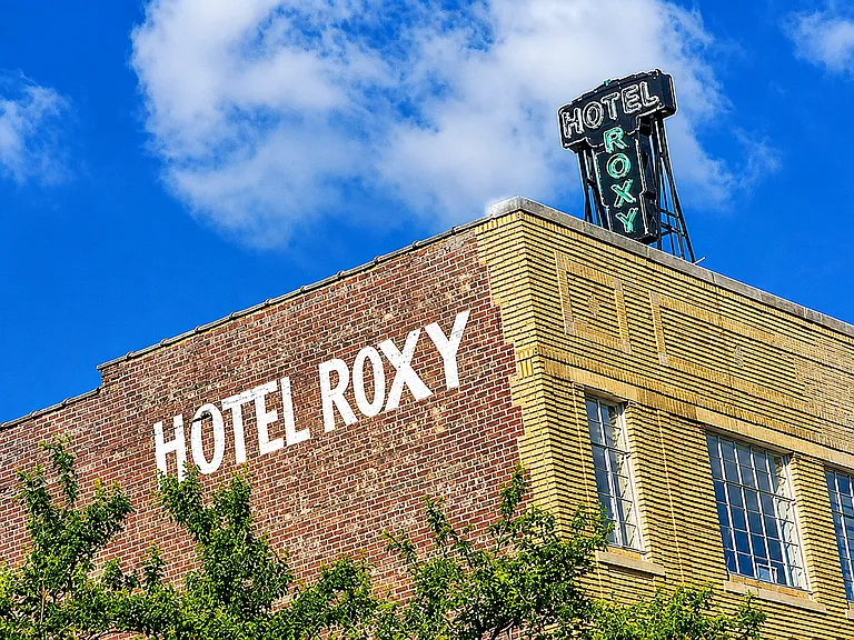 Hotel Roxy Lofts — Photo 2