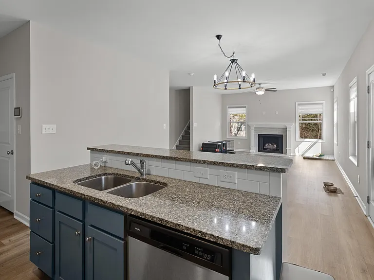 153 Bounty Cir — Photo 8