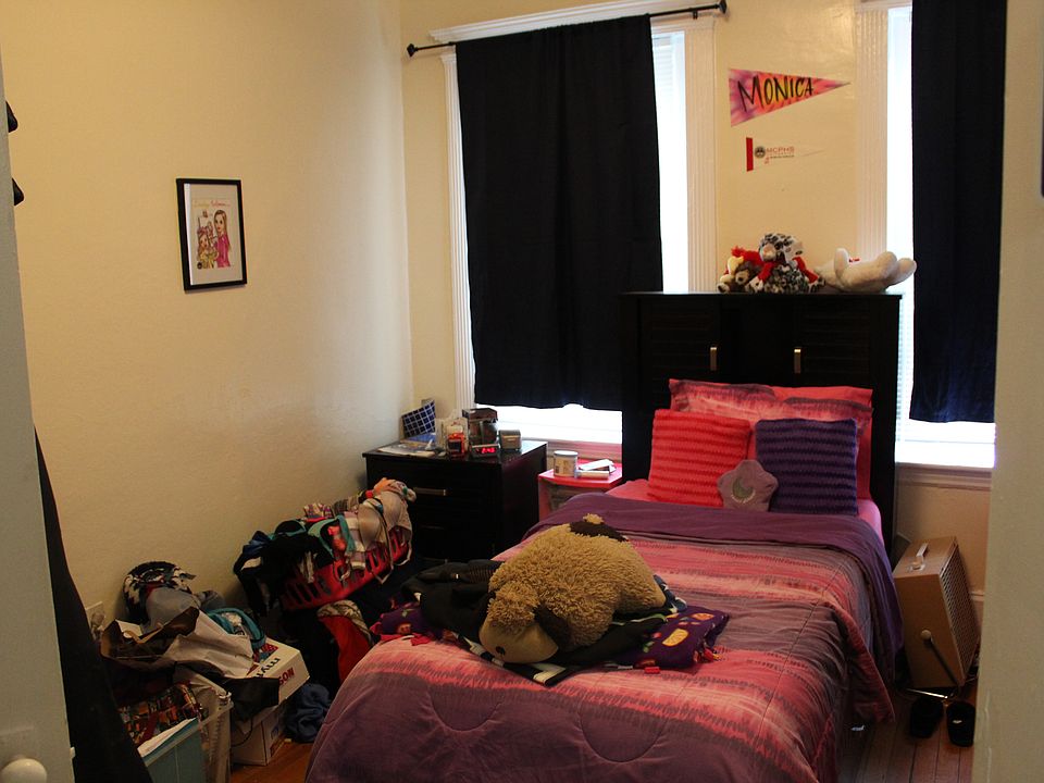 1st image of 463 Park Dr APT 10