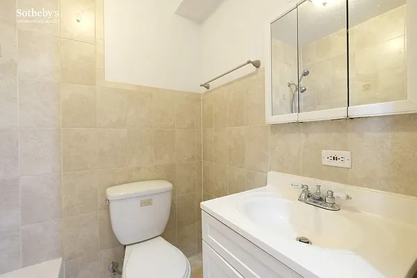 Rented by Sotheby's International Realty | media 11