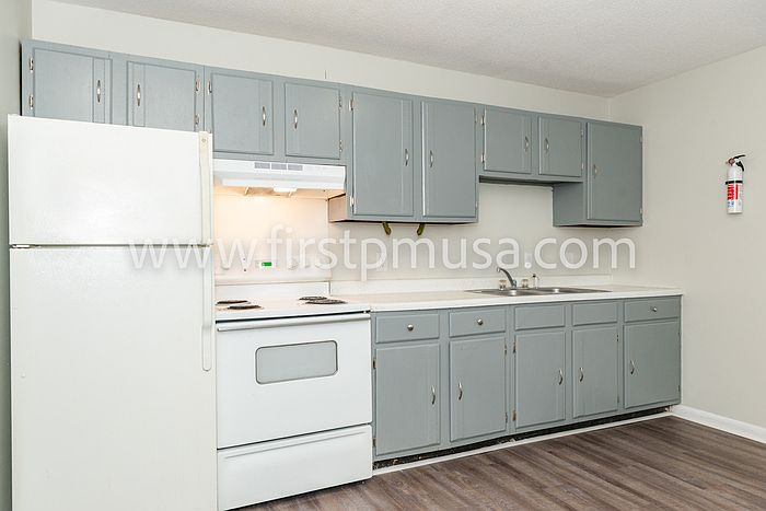 1st image of 4055 Teakwood Dr #4055