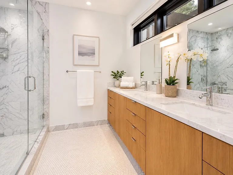 815 Hampton Dr #7B — Photo 6