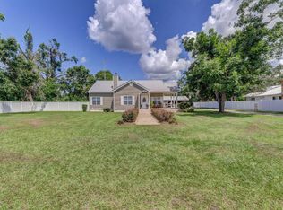 10516 NW Main St, Bristol, FL 32321