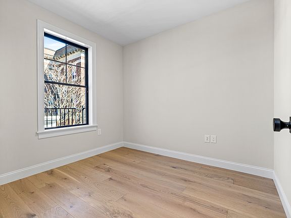 5th image of 50 Woodward St #3